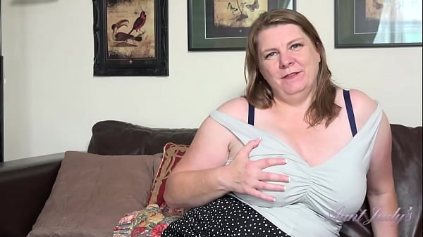 Busty Stepmom Rachel Talks You Through Jerking Off