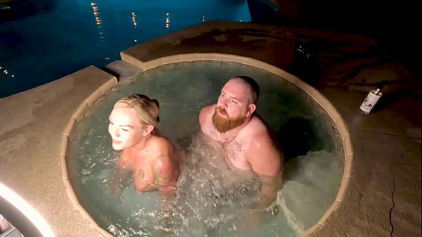 Cheating Blonde Deliah Grace Gets Fucked In The Hot Tub