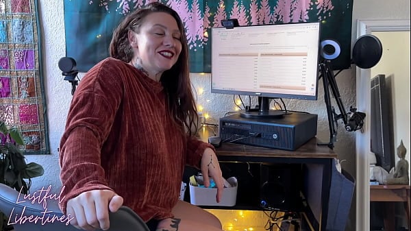 Stepsister's Hairy Pussy Gets Accidentally Stuffed