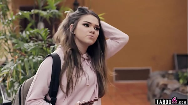 Young American Athena Faris Fucks Older German Guy At His Place